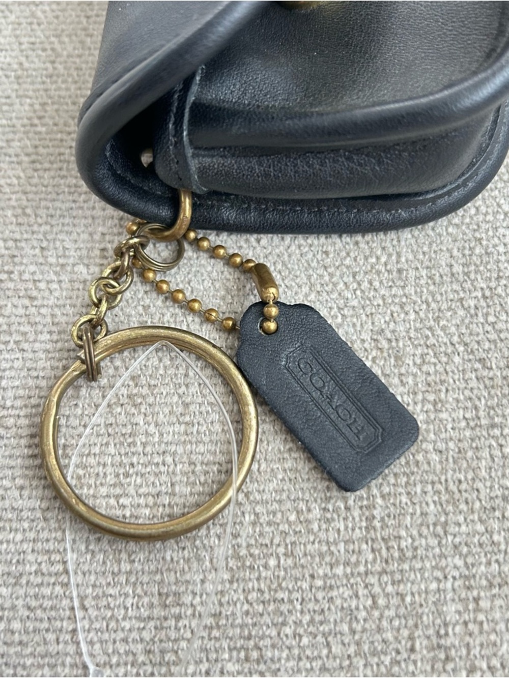 Vintage Coach Black Leather Mini Key Bag with Gold Turnlock - Picture 6 of 14